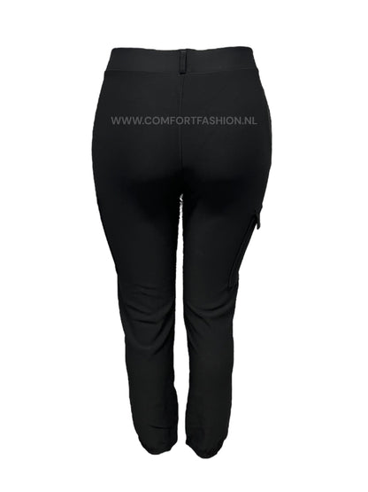 Dominique | Black Cargo Comfort Pants