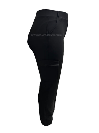 Dominique | Black Cargo Comfort Pants