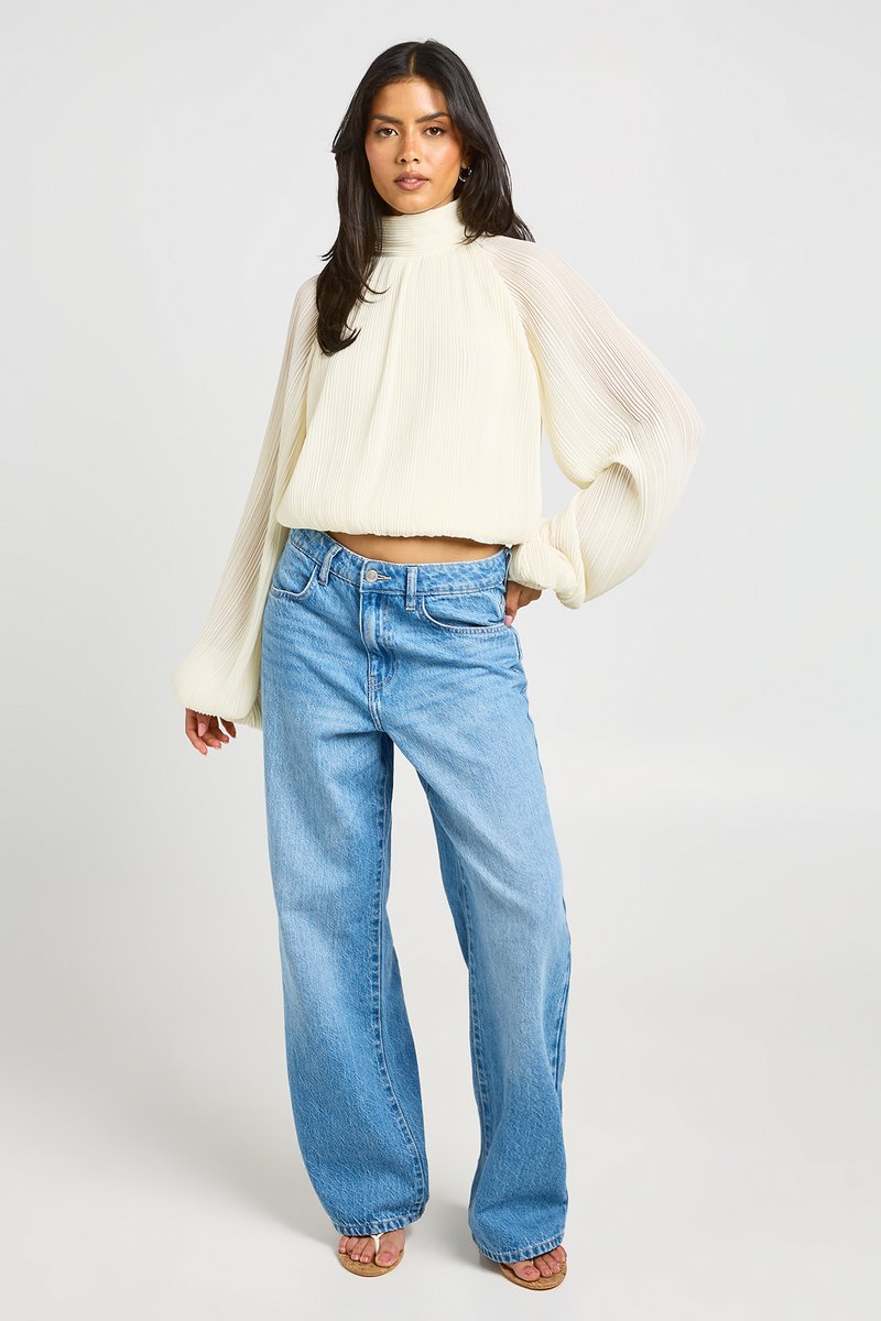 Isabelle | Plissé Batwing Blouse